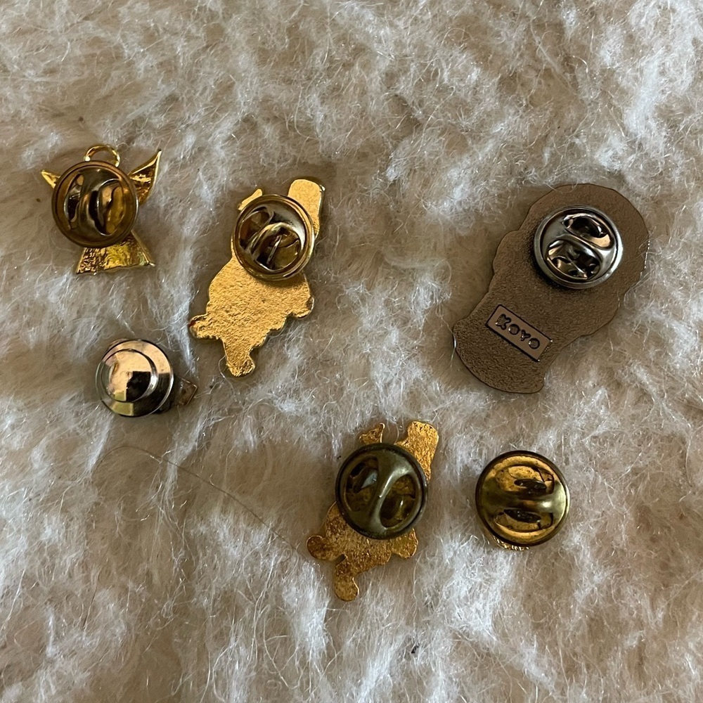 Assorted Enamel Pin Set - Picture 5 of 5